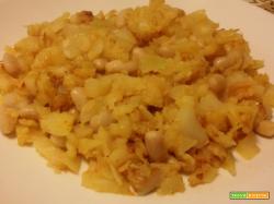 Cavolo cappuccio con patate e cannellini
