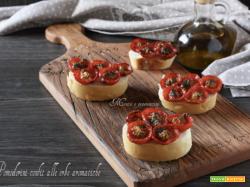 Pomodorini confit alle erbe aromatiche