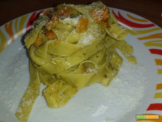 Pasta con zucca e pesto - Ricetta | TrovaRicetta.com