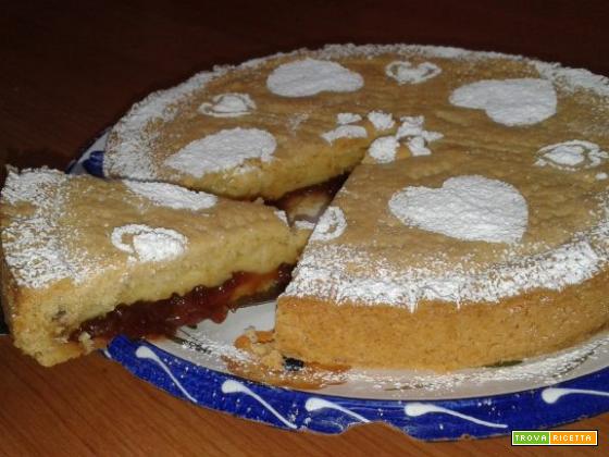 Crostata con crema e marmellata