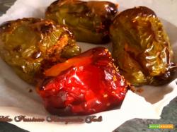 Peperoni cotti nel forno microonde