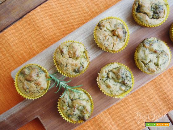Muffin salati broccoli e mandorle
