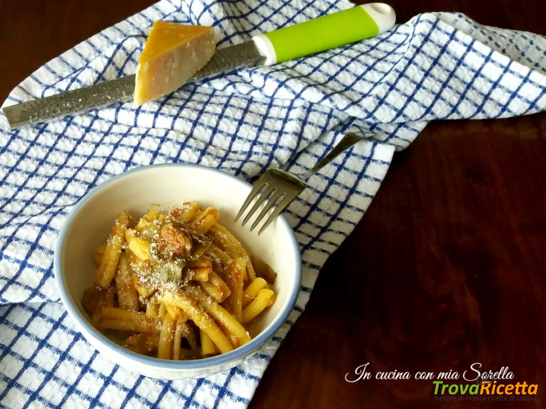 Pasta Al Sugo Di Carciofi E Salsiccia Ricetta Trovaricetta Com