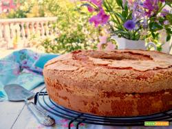 Ciambella al limoncello, un dolce con ingredienti di qualità