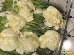 Asparagi e uova in camicia