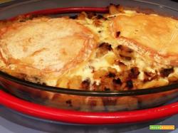 Tartiflette. Cotta al forno con patate e Reblochon