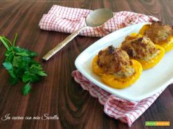 Peperoni ripieni di polpetta al forno