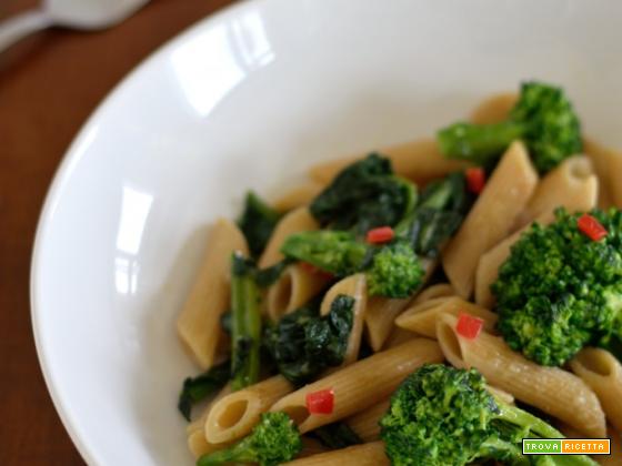 Pasta e broccoli alla calabrese – variante integrale e più leggera