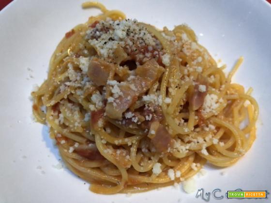 Spaghetti all'amatriciana col Companion Moulinex