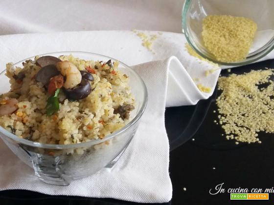 Cous cous ai gamberi e olive piccante