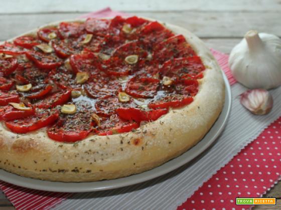 Pomodorini, aglio e origano: la mia pizza preferita