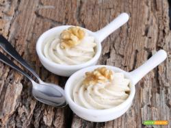 Mousse gorgonzola, stracchino e noci