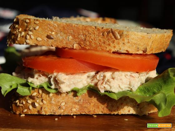 Tuna melt: il sandwich americano col tonno