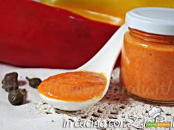 Crema ai peperoni rossi e gialli