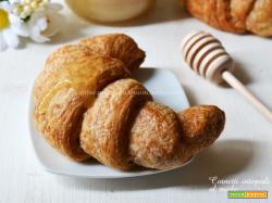 Cornetti integrali al miele