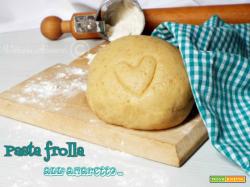 Pasta frolla all’amaretto