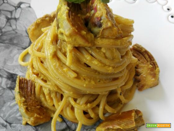 Spaghetti alla crema di peperoni e carciofi