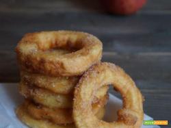 Mela fritta nel impasto
