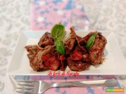 Agnello con cipolla pomodoro e zenzero