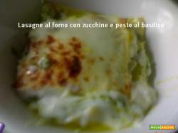Lasagne al forno con zucchine e pesto