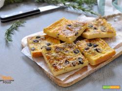 Farinata di ceci con olive e rosmarino