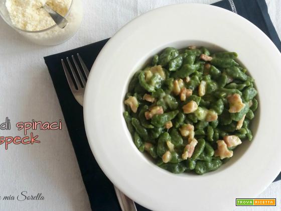 Spatzle di spinaci con speck – ricetta senza panna