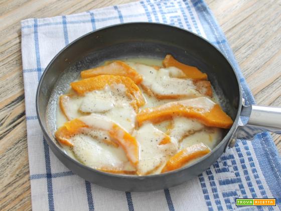 Zucca in padella con taleggio fondente