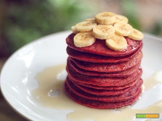 Pancakes di barbabietola rossa senza glutine