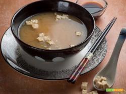 Zuppa di miso e tofu, come portare un po’ di Giappone in tavola