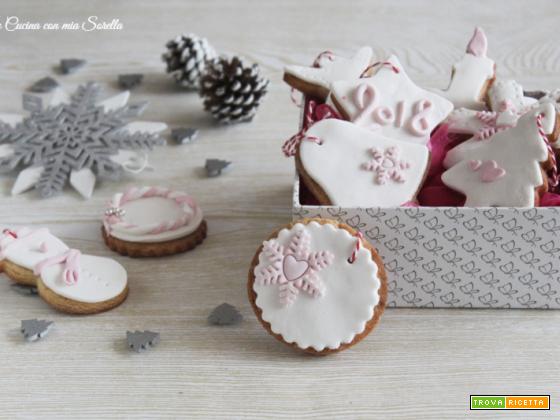 Biscotti decorati da appendere – ricetta natalizia