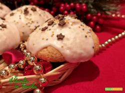 Biscotti al mais glassati per Natale la ricetta