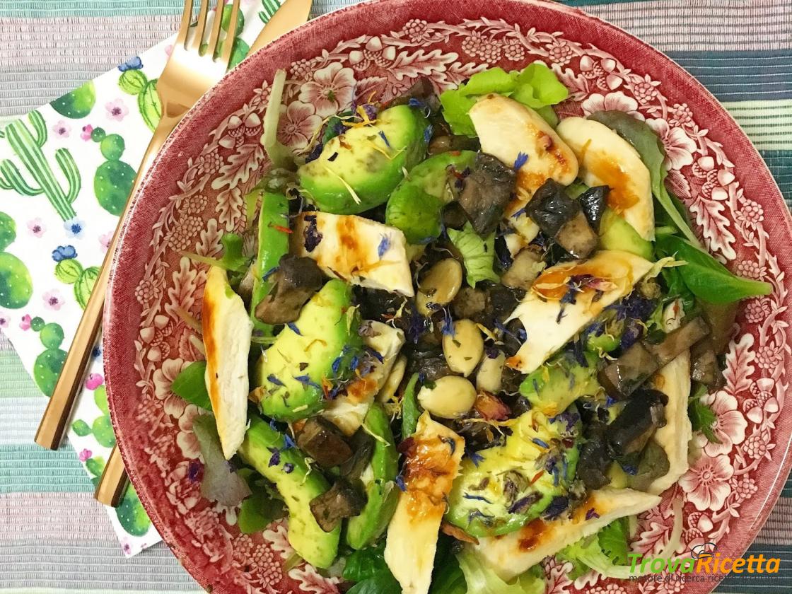 Ricette per insalata pollo avocado | TrovaRicetta.com