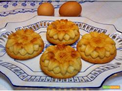 Frittatine al forno con ricotta e pesto