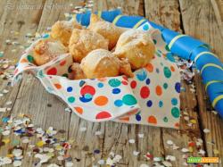 CASTAGNOLE   DI RICOTTA