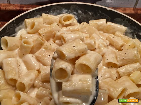 Macaroni and cheese - pasta e formaggio Annaincasa