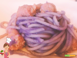 Spaghetti cavolo viola e salsiccia
