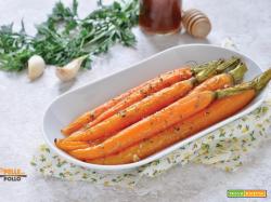 Carote al forno glassate con miele e senape