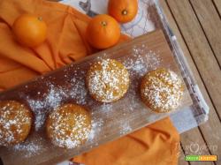 Muffin al cocco con cuore di arancia e cioccolato