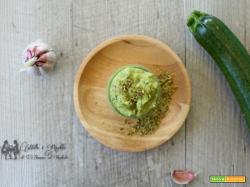 Pesto di zucchine e pistacchio