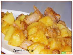 SALSICCIA E PATATE IN PADELLA