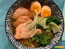 Ramen: la ricetta originale (rivista da noi) per fare a casa il piatto giapponese