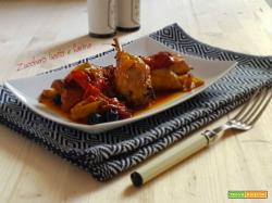 Pollo al forno con peperoni e olive