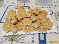 Biscotti con crema alla nocciola