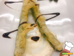 Asparagi in tempura con crema di parmigiano