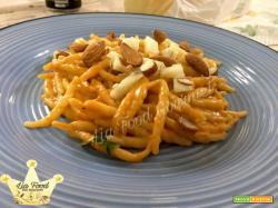 Trennette con pesto di mandorle alla Siciliana