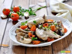Cosce di pollo al forno con olive, erbe aromatiche e capperi
