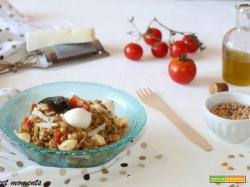 Farro al pesto con pomodori e mozzarella