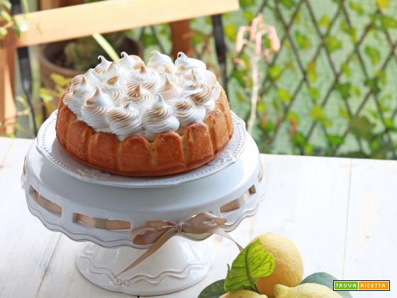 Torta meringata al limone con crema di yogurt greco