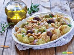 Insalata di tonno con patate e olive