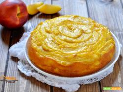 Torta alle pesche e yogurt greco